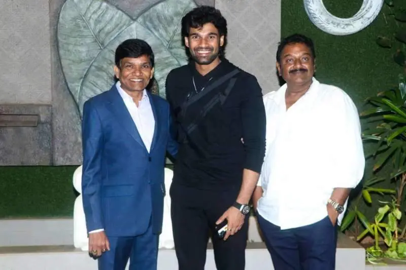 Bellamkonda Sreenivas to star in the Hindi remake of Chatrapathi