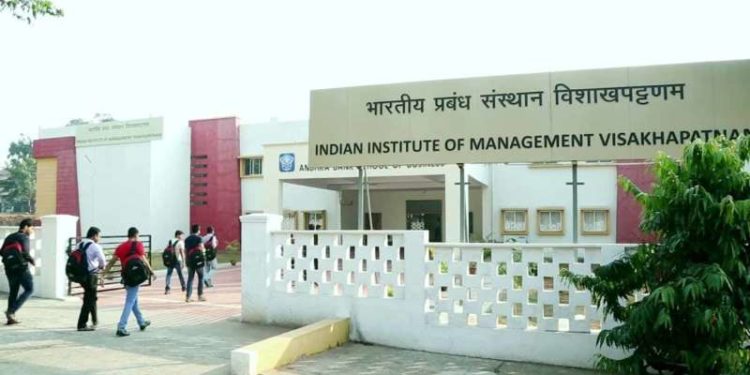 IIM Visakhapatnam recruitment: Notification for Academic and Administrative Aide released