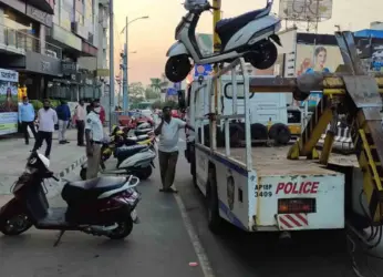 Illegal parking to draw hefty penalties in Visakhapatnam