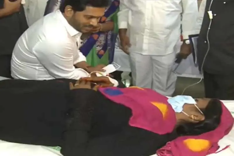 'Mystery' disease in Andhra Pradesh: Over 300 hospitalised, CM Jagan meets victims in Eluru