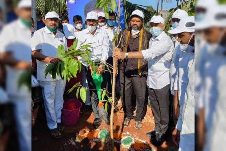 Govt committed to making Vizag pollution-free: MP Vijayasai Reddy