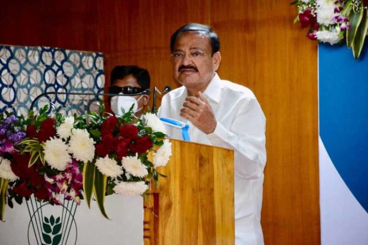 Vice President Venkaiah Naidu visits CMFRI Vizag, applauds snapper seed production