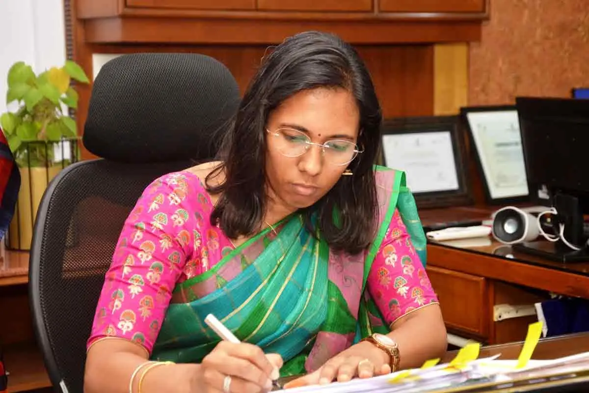 Nagalakshmi Selvarajan takes charge as Vizag Municipal Commissioner