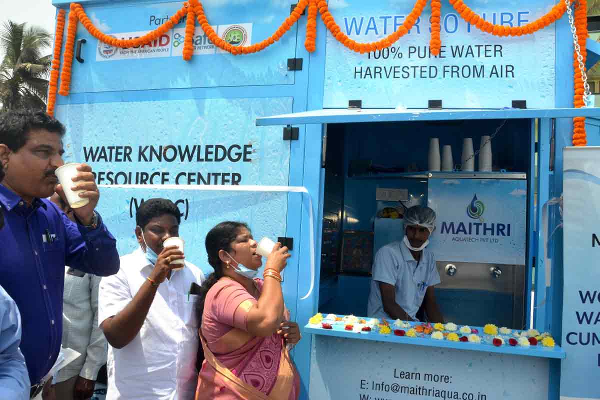 Mobile kiosk in Visakhapatnam extracts potable water from air
