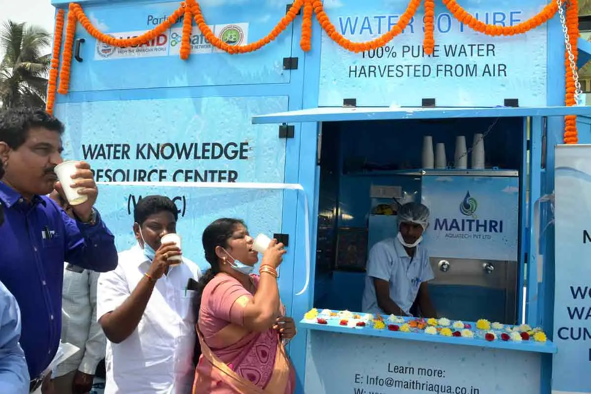 Mobile kiosk in Visakhapatnam extracts potable water from air