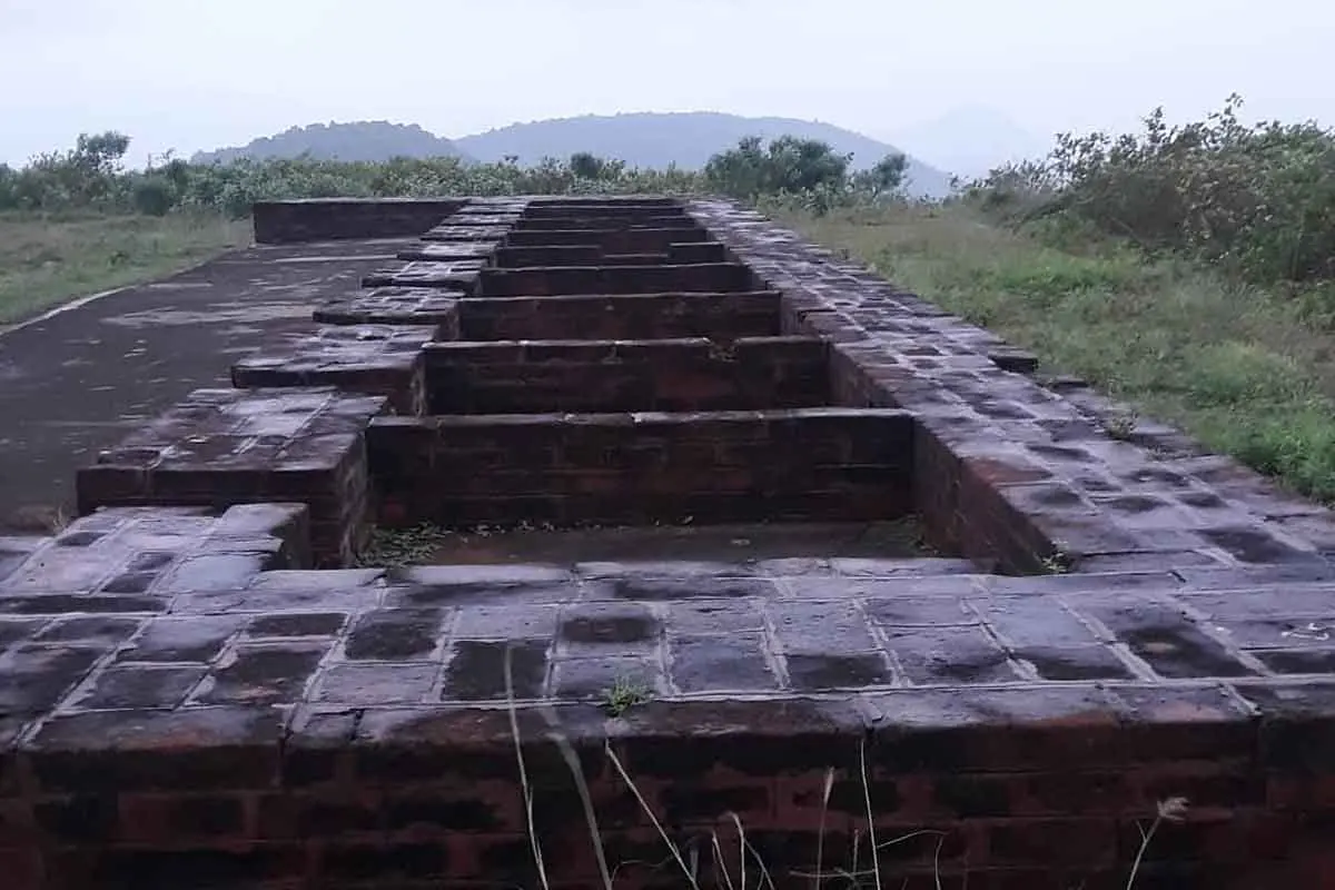 Visit Pavuralakonda in Vizag, the land of forgotten Buddhist relics