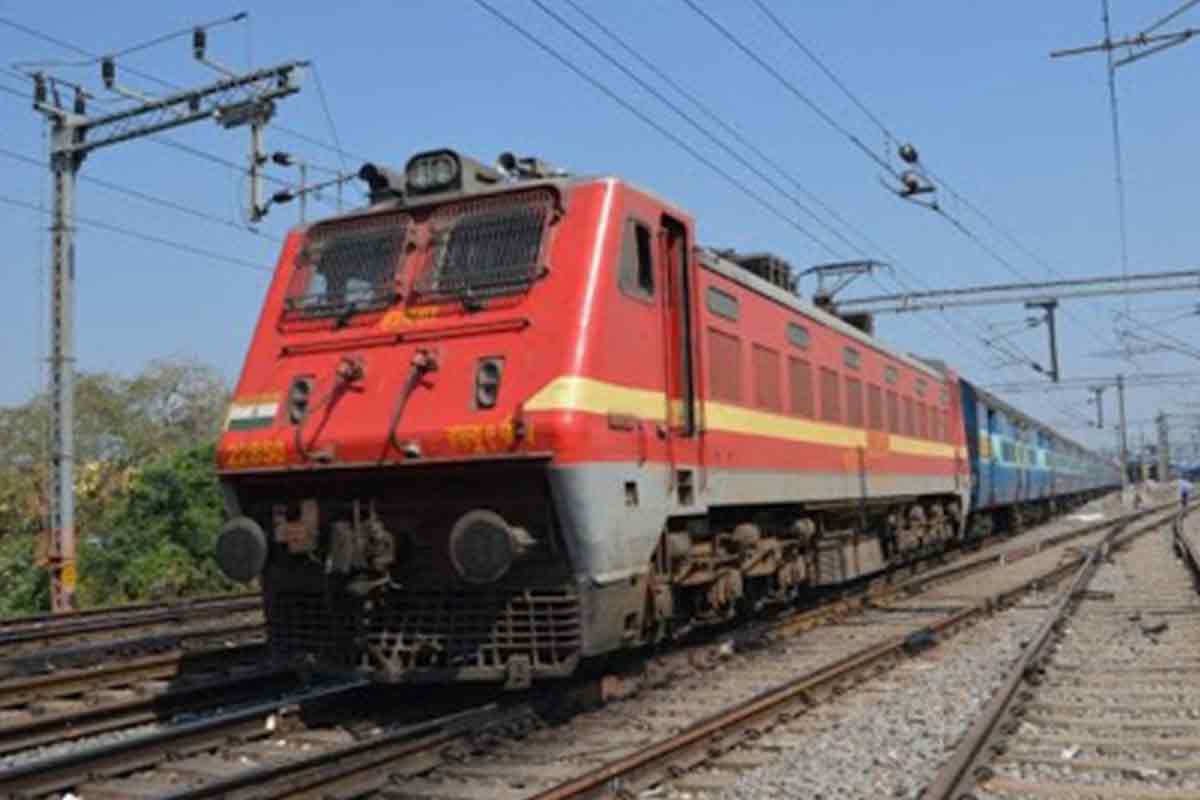 Visakhapatnam-Chennai Central trains get additional stoppages