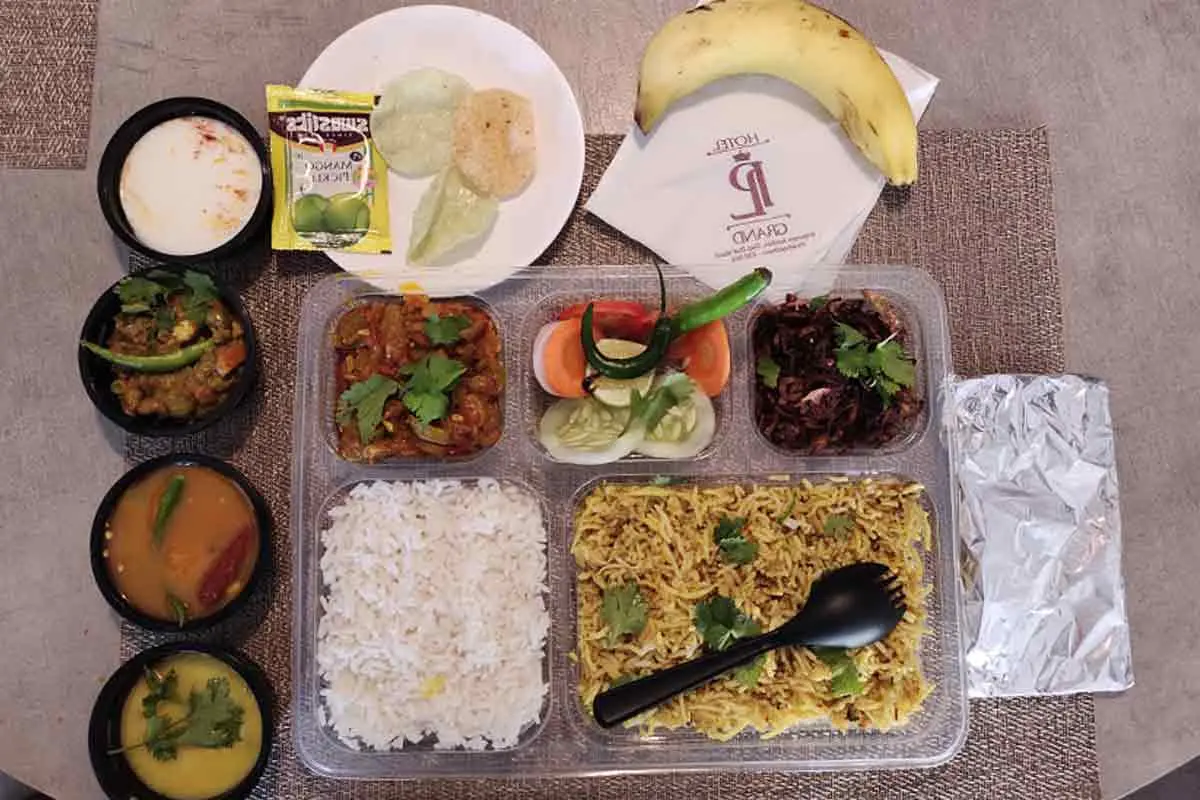 Quarantine meals in Vizag