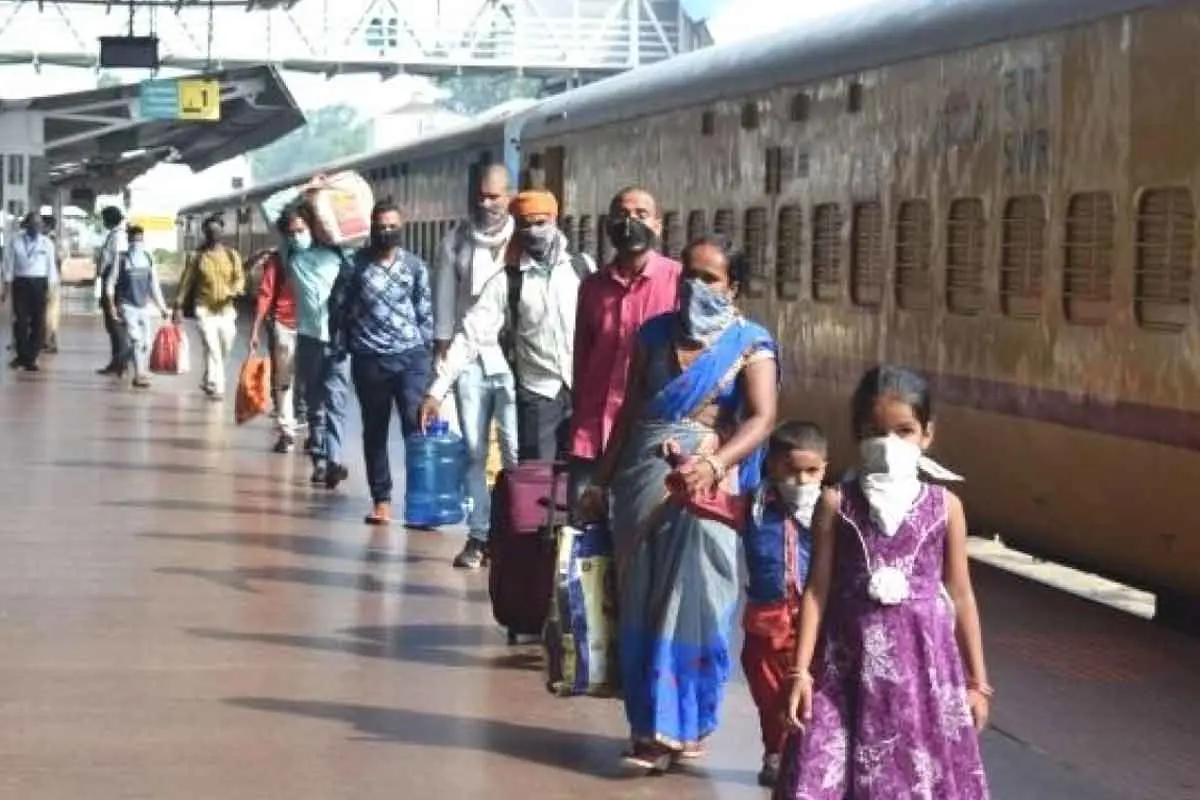 Fines up to Rs. 500 to be imposed by ECoR on people not wearing mask