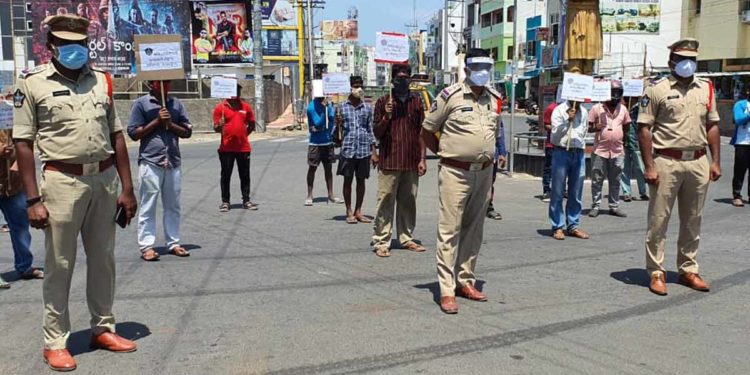 Police in Srikakulam, AP dishing out a unique penalty for curfew violators