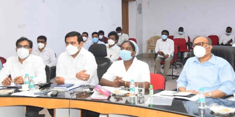 AP CM Jagan appreciates KGH, Vizag staff for treating Covid-19 patients
