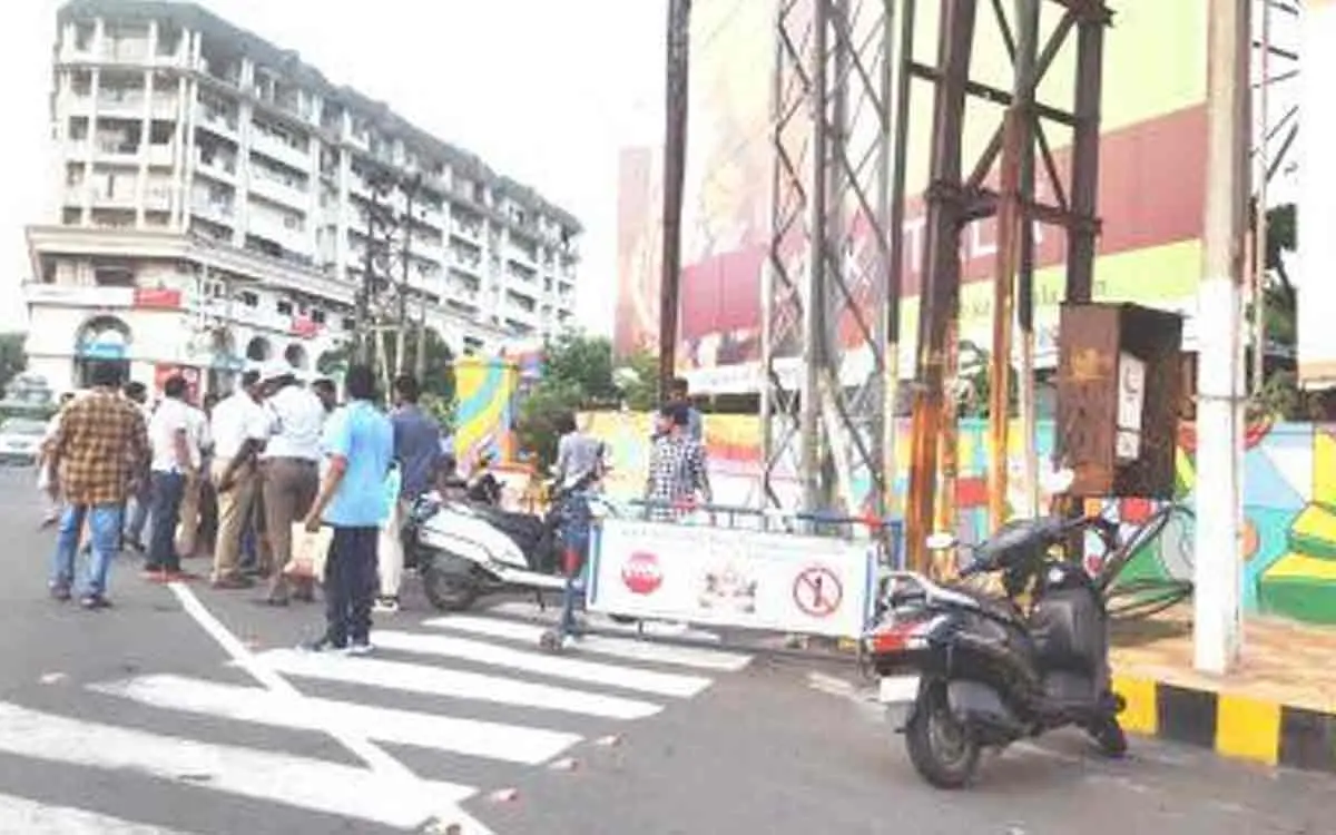 71 booked by Visakhapatnam police for violating curfew norms