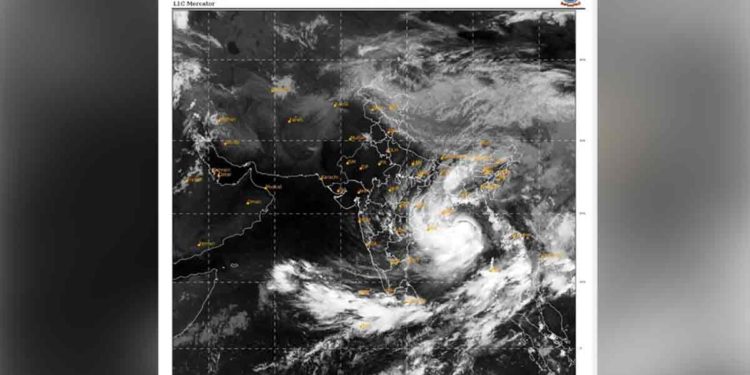 Cyclone Yaas expected to intensify at Coastal AP; isolated rains in Vizag