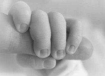 Woman gives birth in Visakhapatnam while waiting for Covid-19 test