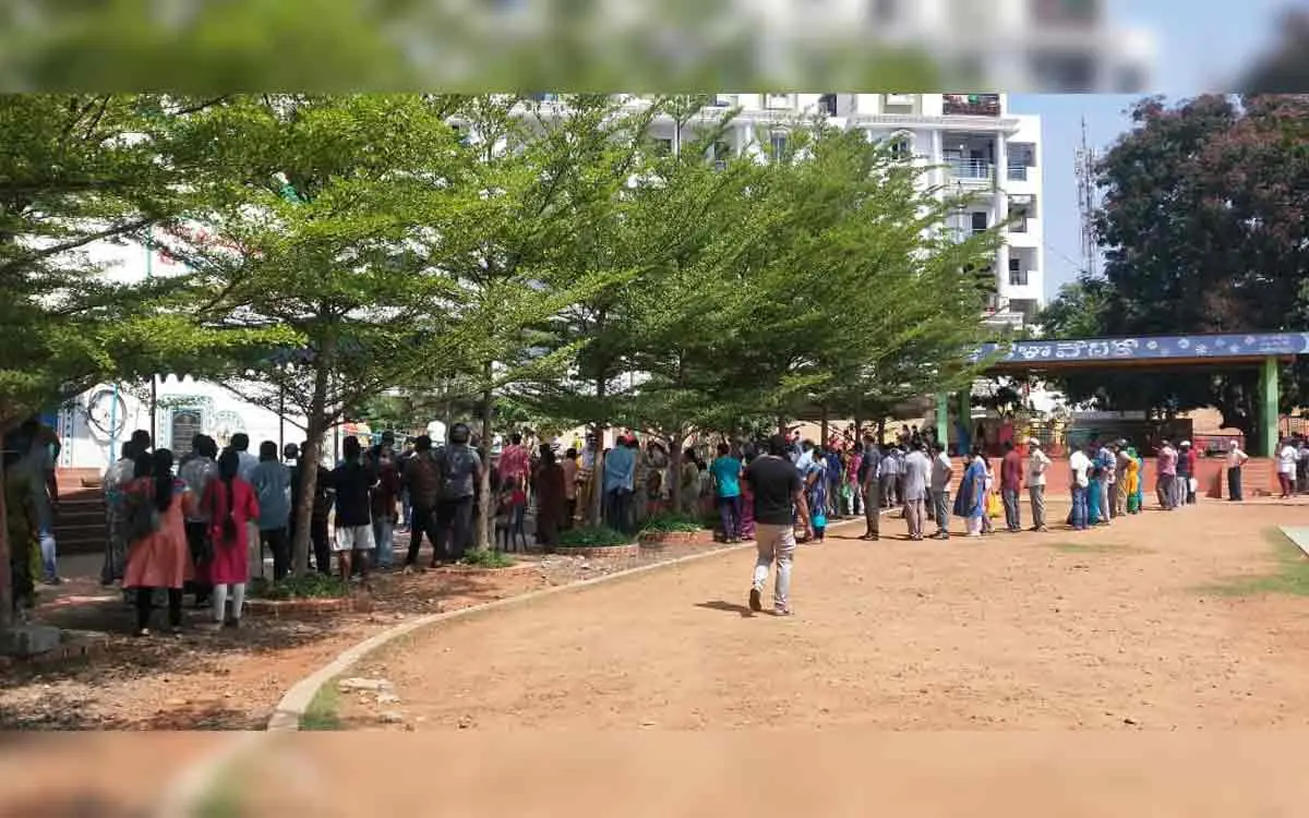 First dose vaccine beneficiaries in Vizag worried, slots unavailable till July