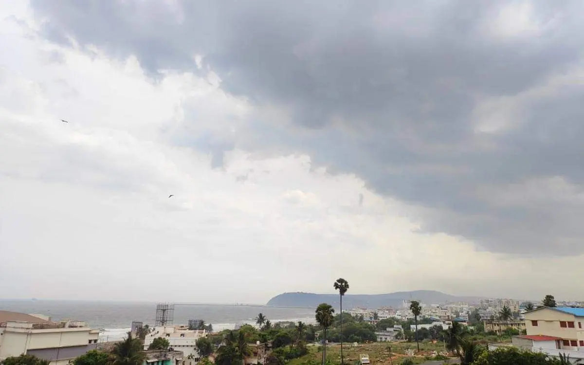 Vizag likely to continue experiencing light rainfall over the next 4 days