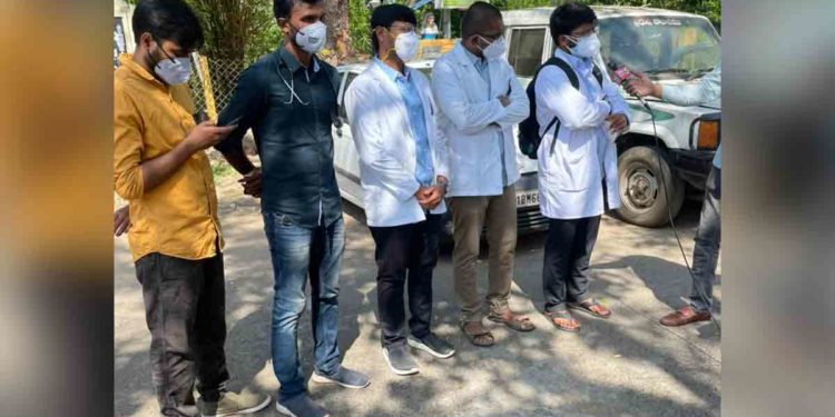 Andhra Pradesh junior doctors call off strike after discussion with govt