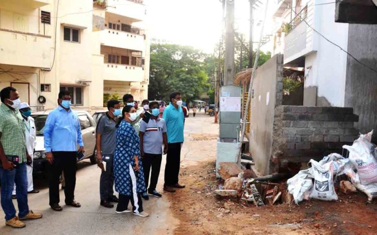 GVMC Commissioner scrutinises ongoing construction works in Vizag