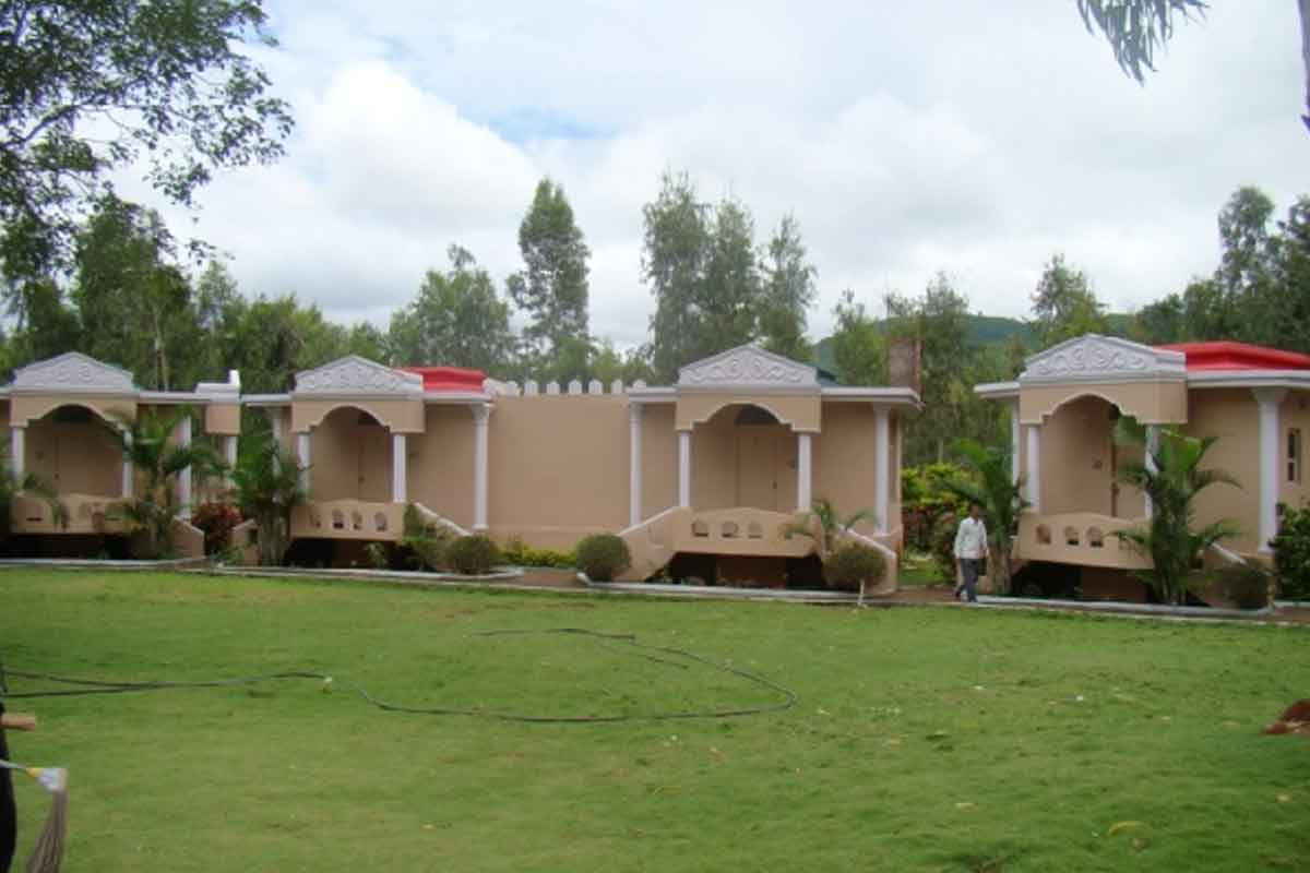 List of resorts and tent services where you can stay on your trip to Araku