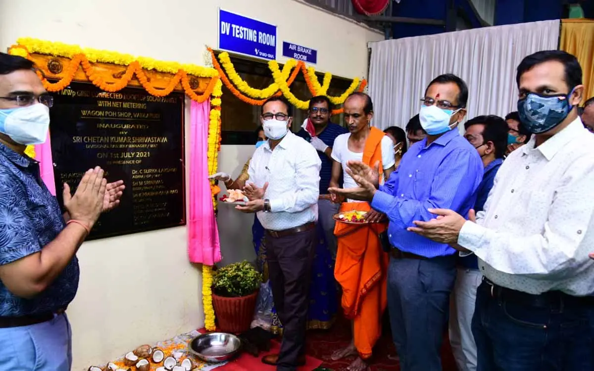 Waltair Railway Division commissions 1-MW solar power plant in Vizag