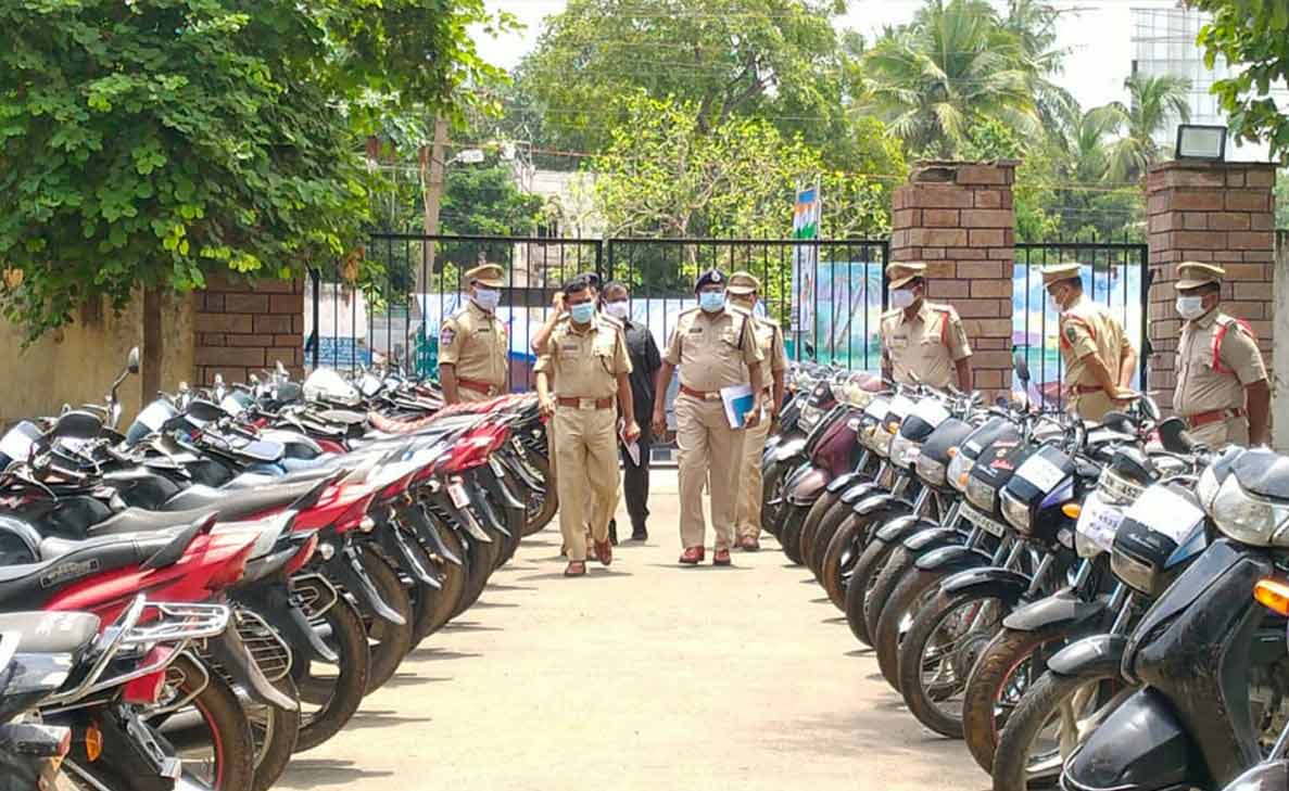 A major bike theft gang nabbed by Vizag City Police; 76 vehicles recovered, vizag city police