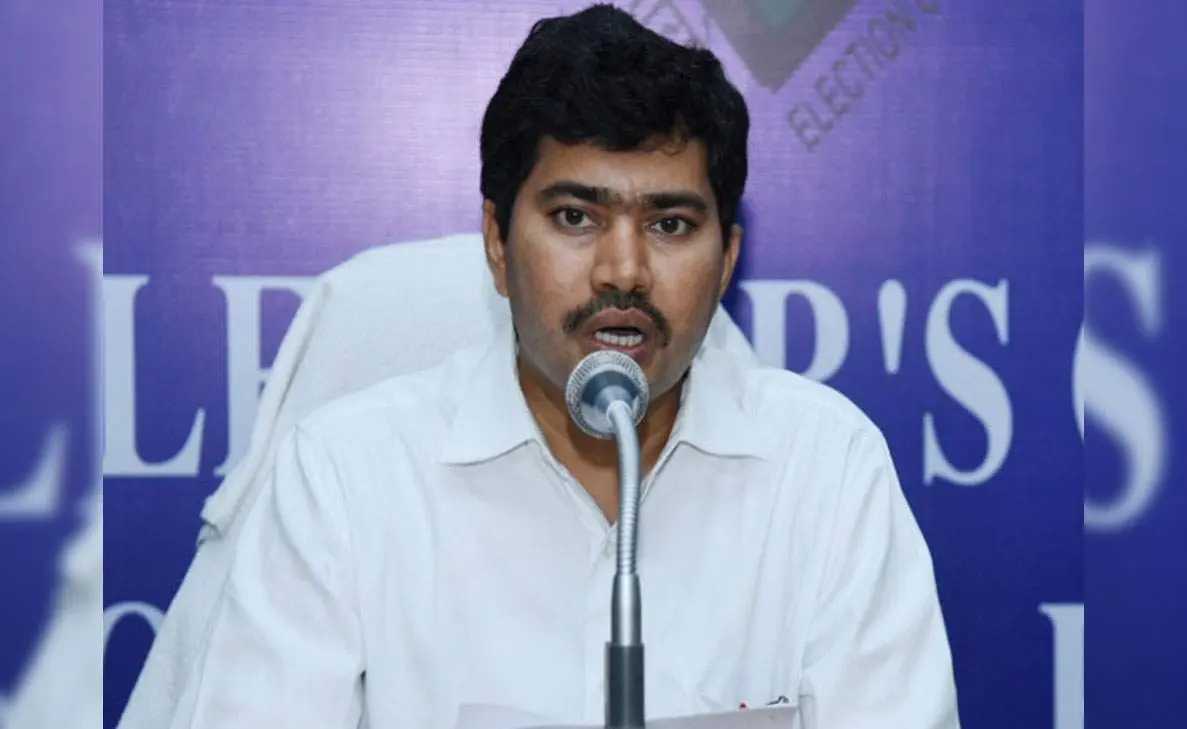 Visakhapatnam Collector plans to develop roads in the agency area