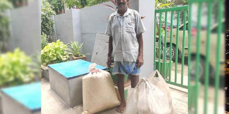 Street Life: Meet Mallayya, a muri seller in Visakhapatnam