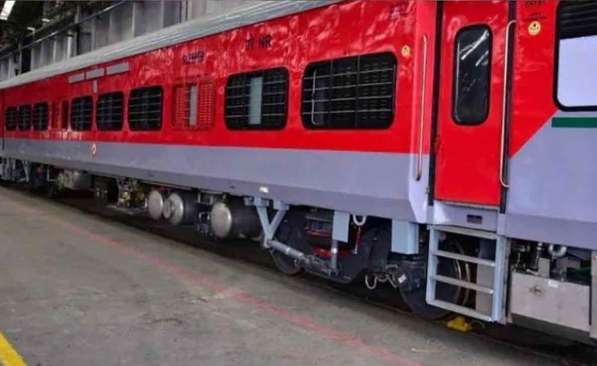 ECoR introduces new LHB coaches on their long-distance express trains