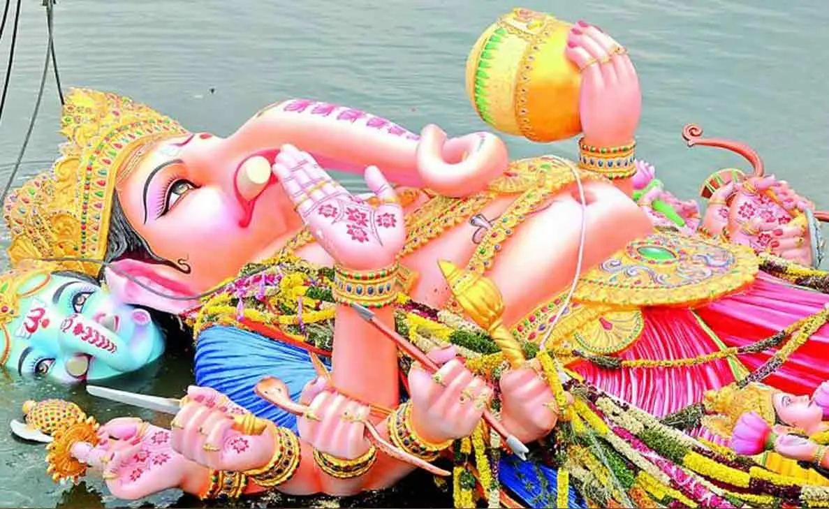 Immersion of Ganesh idols in the presence of Vizag City Police