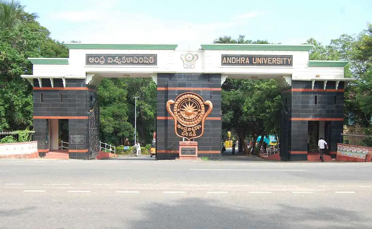 Andhra University & Indian Navy sign MOU to provide construction assistance in Navy works