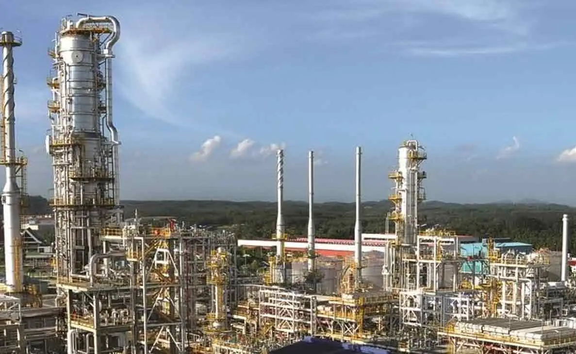 HPCL refinery distributes 72 oxygen concentrators in Vizag