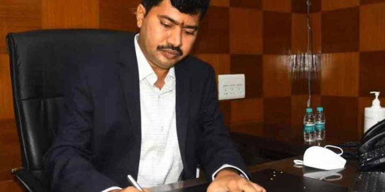 Visakhapatnam District Collector reiterates the importance of Disha app