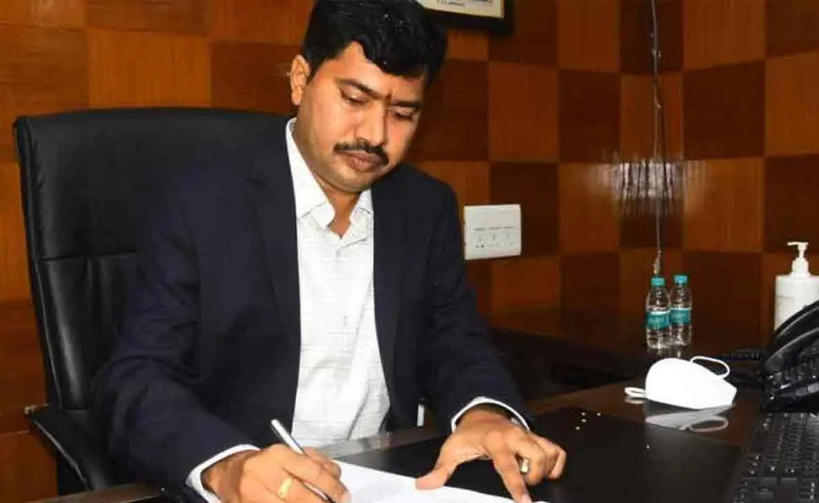 Visakhapatnam District Collector reiterates the importance of Disha app