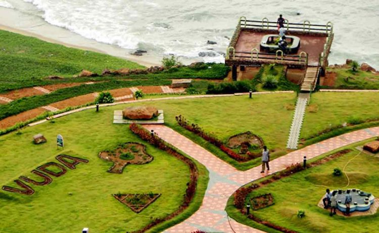 7 Wonders of the World theme park to come up in Vizag