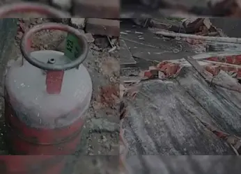 1 dead in an LPG cylinder explosion at Sriharipuram, Visakhapatnam