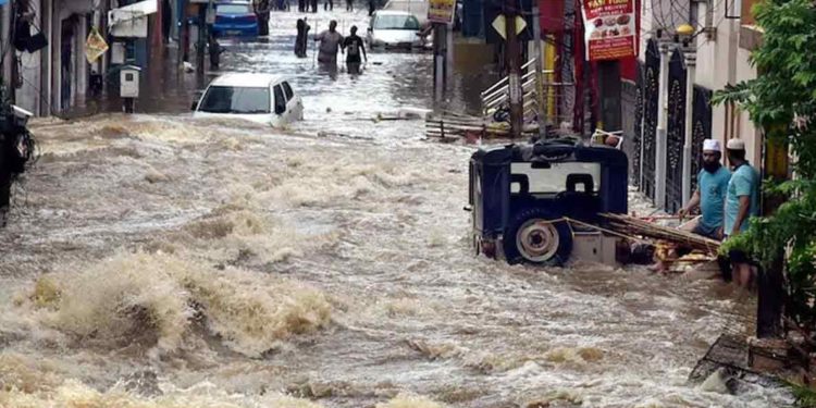More than 17 dead and hundreds missing in the floods in Southern Andhra Pradesh