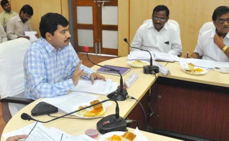 District Collector discusses plans for Presidential Fleet Review in Vizag