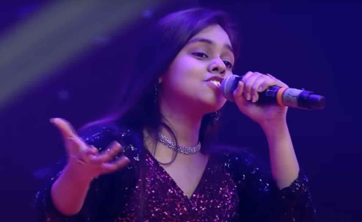 Shanmukha Priya impresses with her singing at aha 2.0 launch event