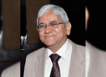 Noted Vizag nephrologist, Dr. T Ravi Raju receives Lifetime Achievement Award