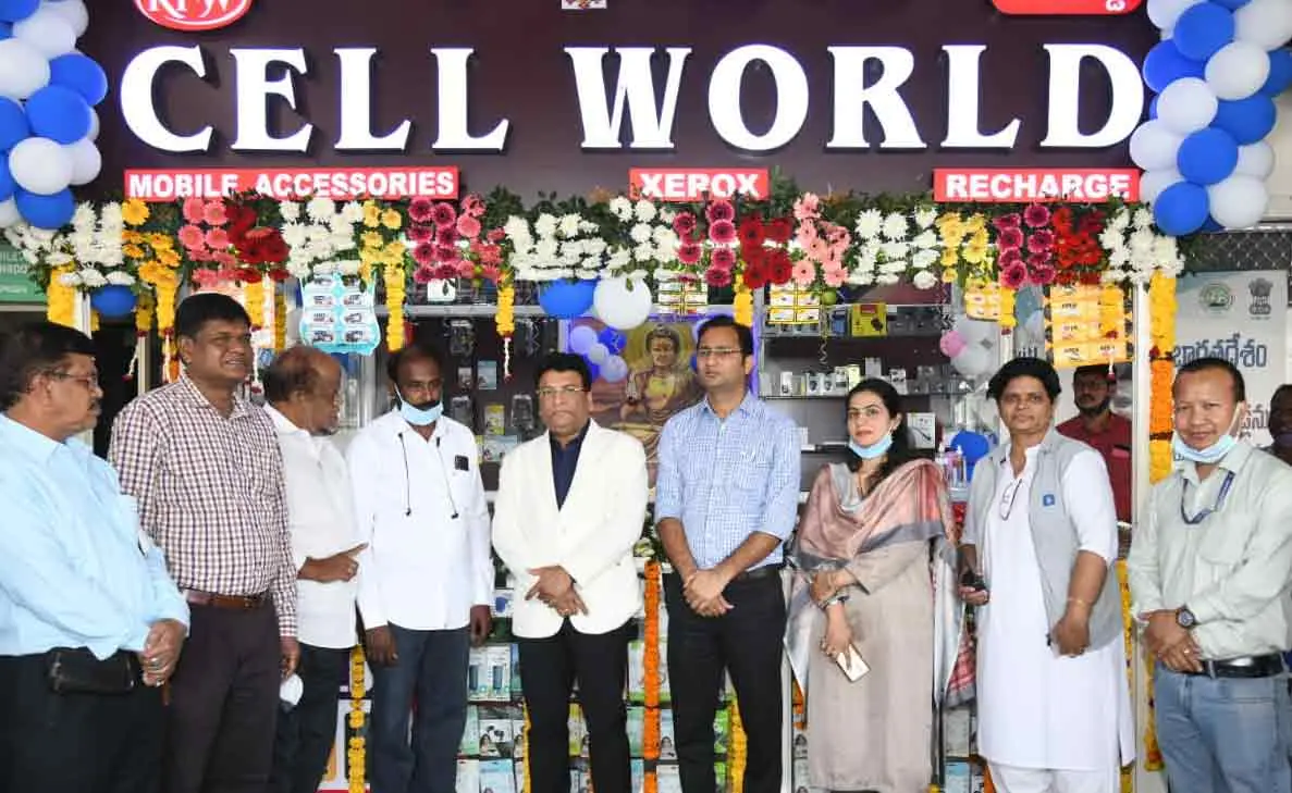 Mobile cum xerox shop commissioned at Visakhapatnam Railway Station 