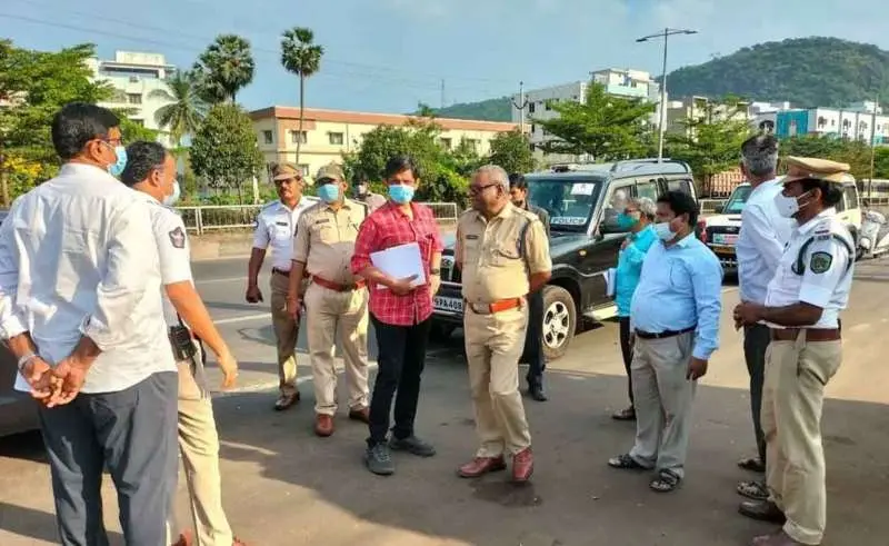 Vizag Police nearly complete their drive for solutions to ease city traffic
