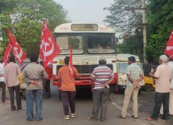 Supporters stage bandh against the privatization of Vizag Steel Plant