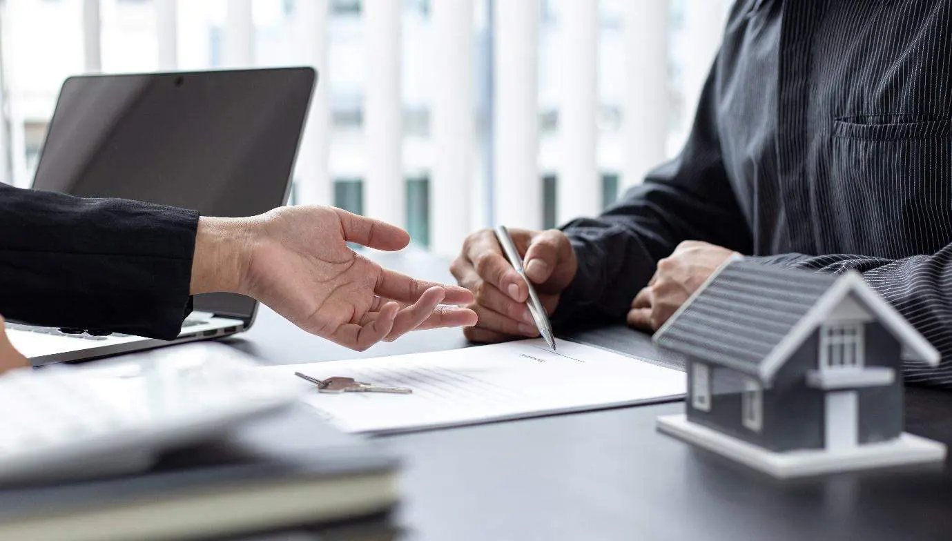 Know all about the inclusions and exclusions in a term life Insurance Policy here