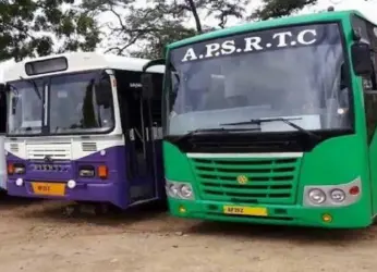 CPI(M) protests in Visakhapatnam against RTC bus fare hike