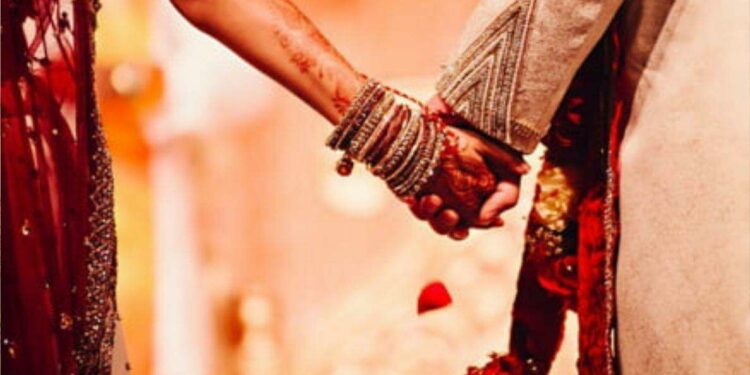 Bride collapses to death moments before tying the knot in Madhurawada