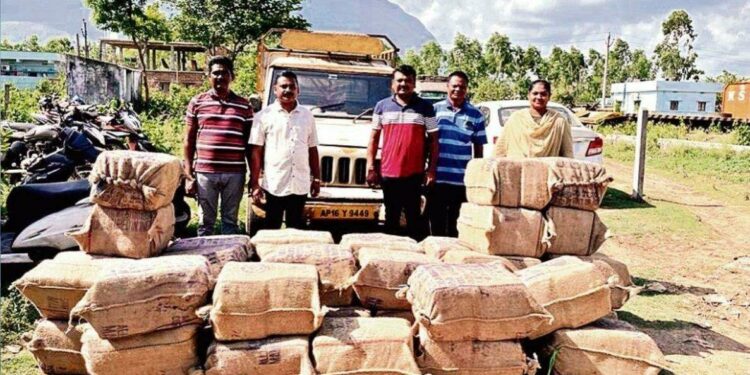 780 kg of ganja seized while being transported from Vizag agency areas