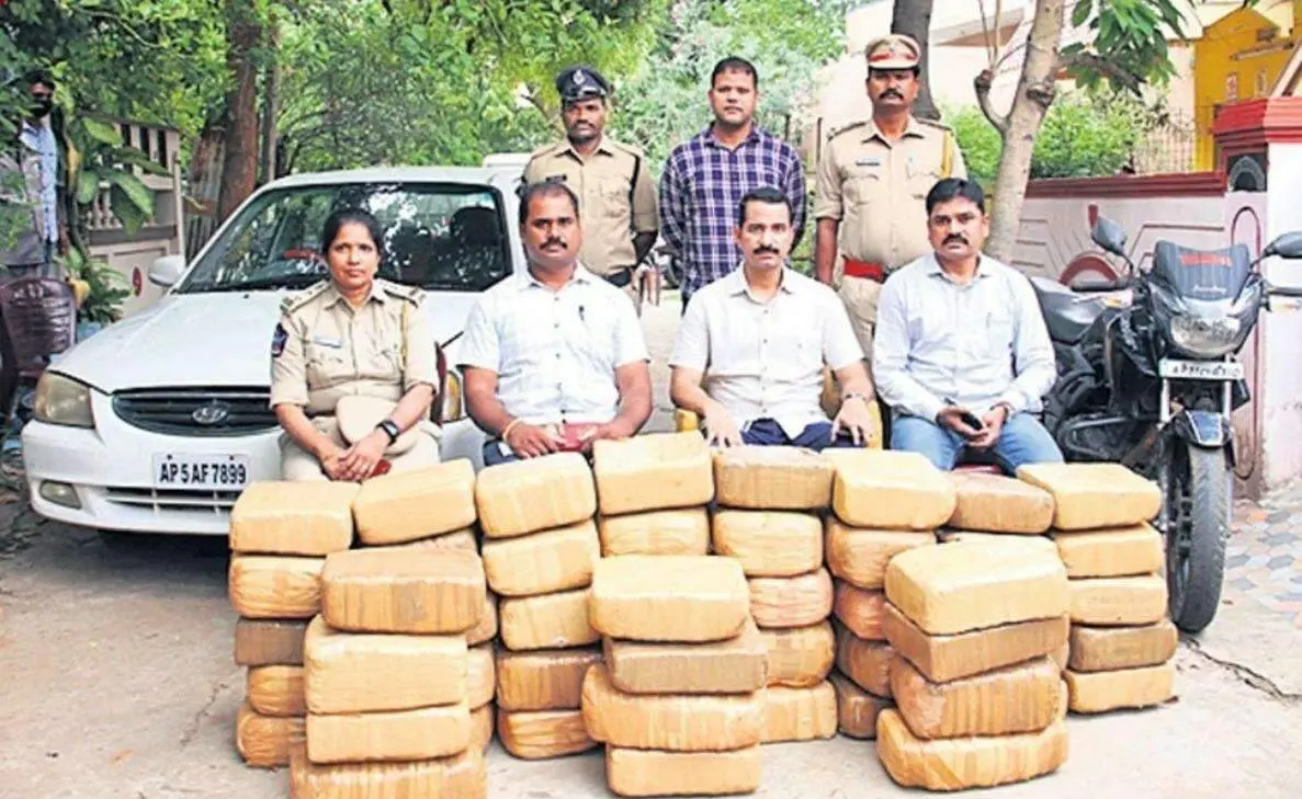260 kgs of ganja seized by Vizag SEB officials near Pendurthi