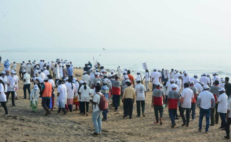6 tonnes of plastic collected in Swatchhta Beach Clean-up in Vizag