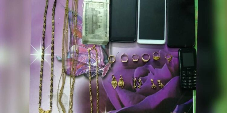 Three youth arrested for robbery of 9 tolas of gold, cash in Visakhapatnam