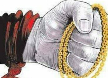 Vizag: Robbery in MVP Colony, thieves break in and steal gold and silver